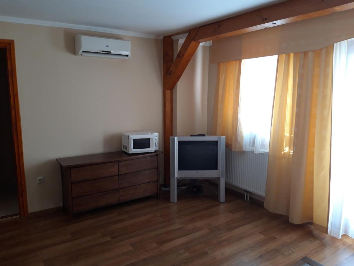 Sasi Panzio 2 3* Esztergom